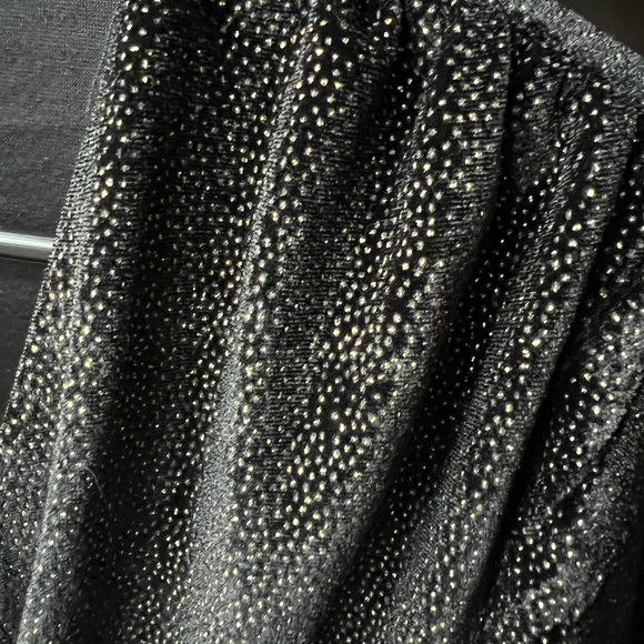 Black and gold bodysuit - Picture 3 of 3